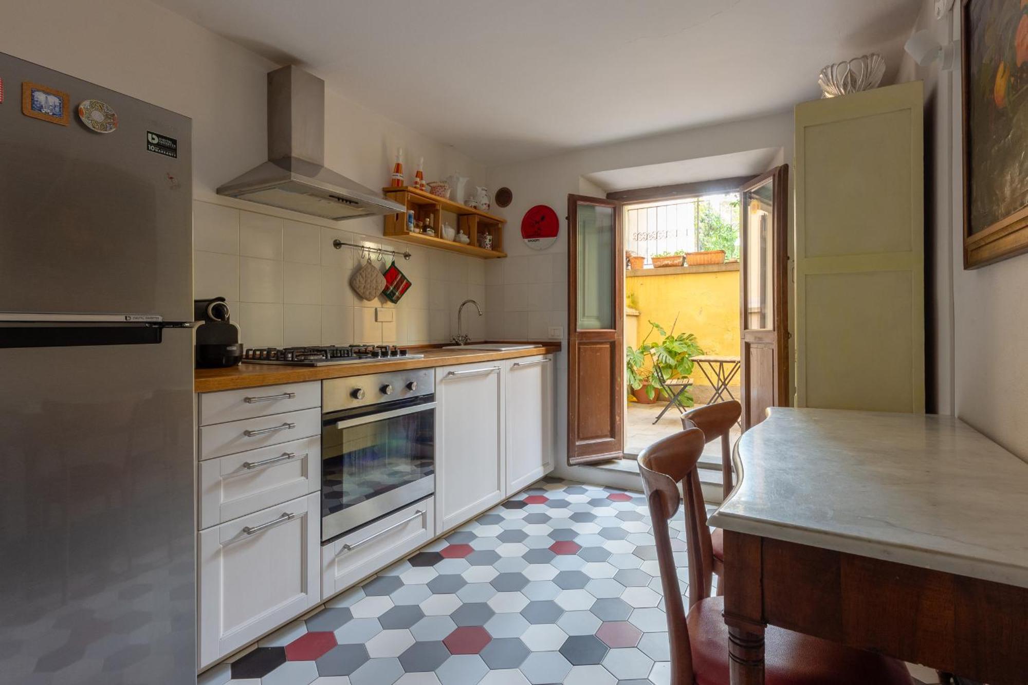 One Bedroom With Patio N2 Florencia