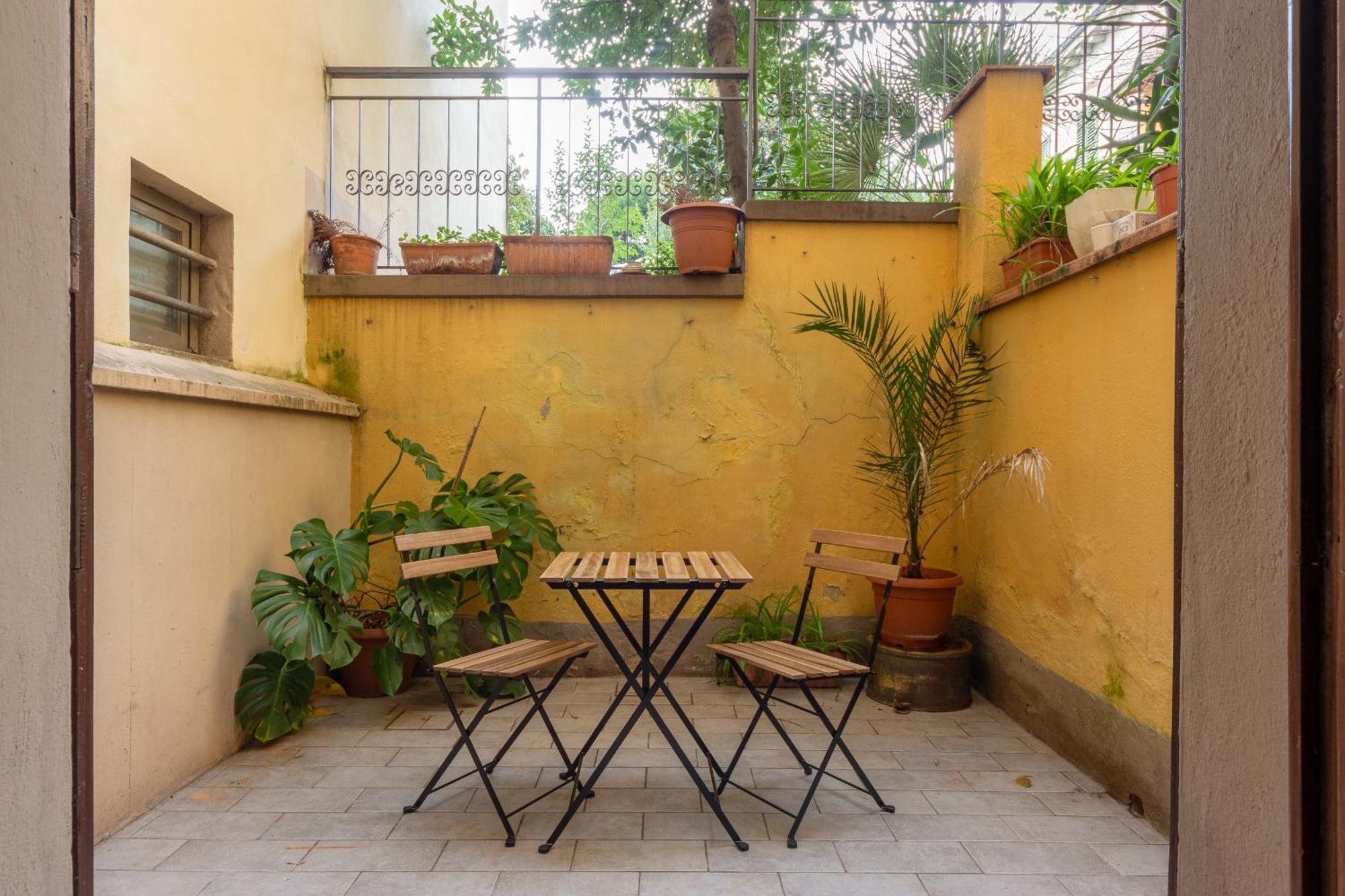 Apartamento One Bedroom With Patio N2 *